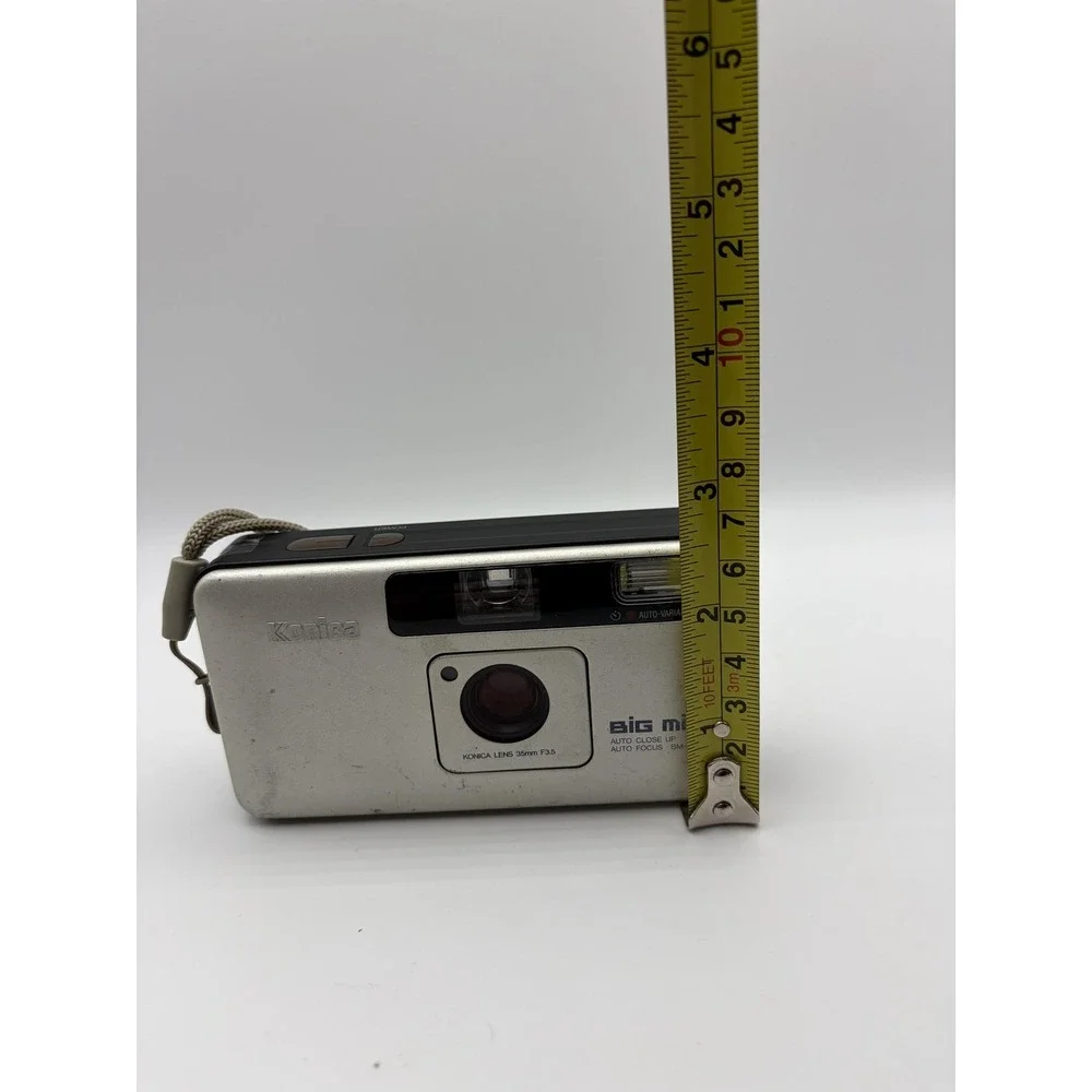 Vintage Konica Big Mini BM-201 35mm Film Camera Point Shoot Flash Japan Silver